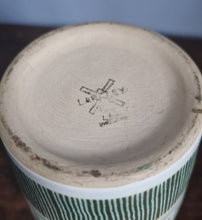 Load image into Gallery viewer, Glyn Colledge 'Sycamore' Vase