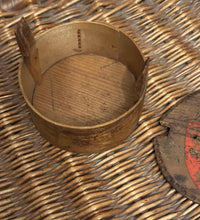 Load image into Gallery viewer, A Norwegian Tine